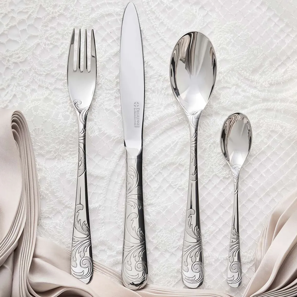 COUTURE Coffret 24 couverts