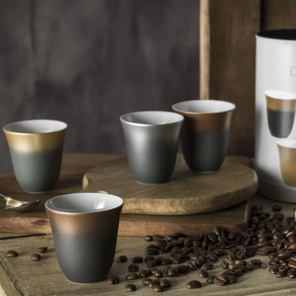 ILLUSIONS MULTICOLORE Coffret 4 tasses à moka 7 cl