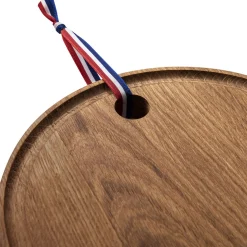 PLANCHES LES ESSENCES Planche à découper en chêne 35 x 21 cm