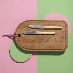 PLANCHES LES ESSENCES Planche à découper en chêne 35 x 21 cm